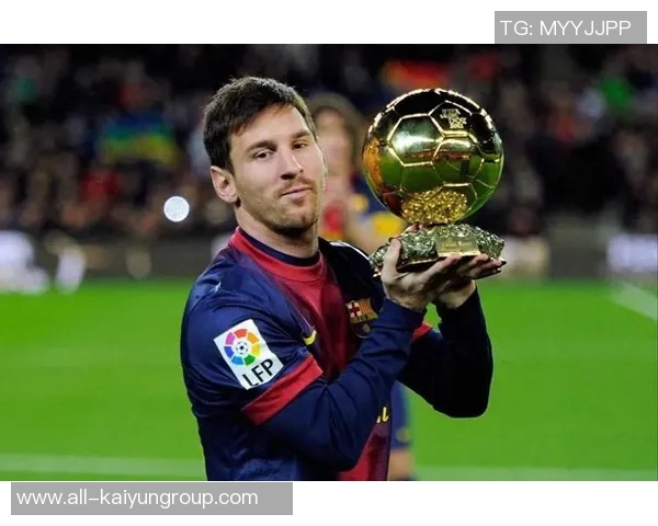 两位金球先生的传奇相遇2006年魔笛首秀梅西国家队首球回顾 两位金球先生的传奇相遇2006年魔笛首秀梅西国家队首球回顾