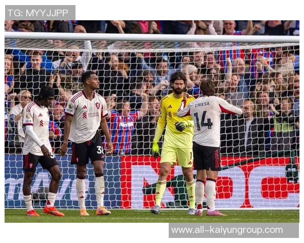 斯洛特谈英超失利与水晶宫绝杀称联赛杯阵容尚未确定