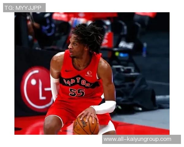 吉莱斯皮表现出色6投3中罚球4中3贡献11分9板2助助力球队胜利 吉莱斯皮表现出色6投3中罚球4中3贡献11分9板2助助力球队胜利