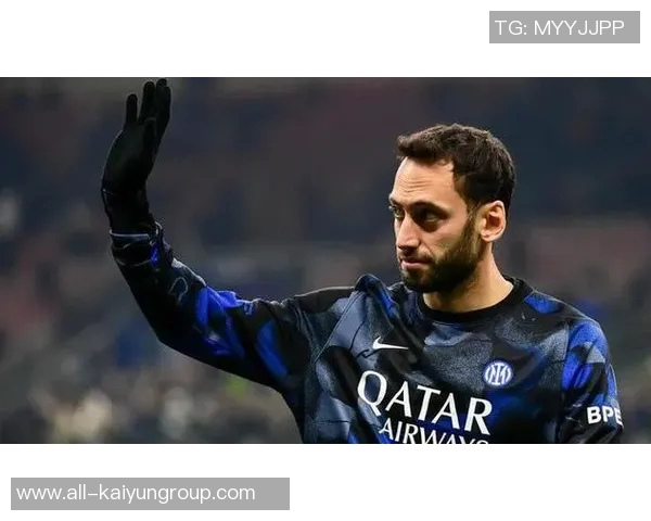 加拉塔萨雷内部人士澄清未与恰尔汗奥卢接触的消息