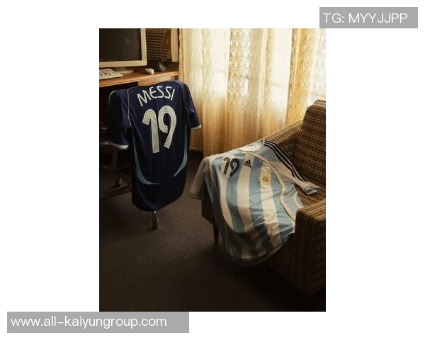 阿迪达斯推出阿根廷06世界杯复刻球衣特别版附梅西19号印字服务